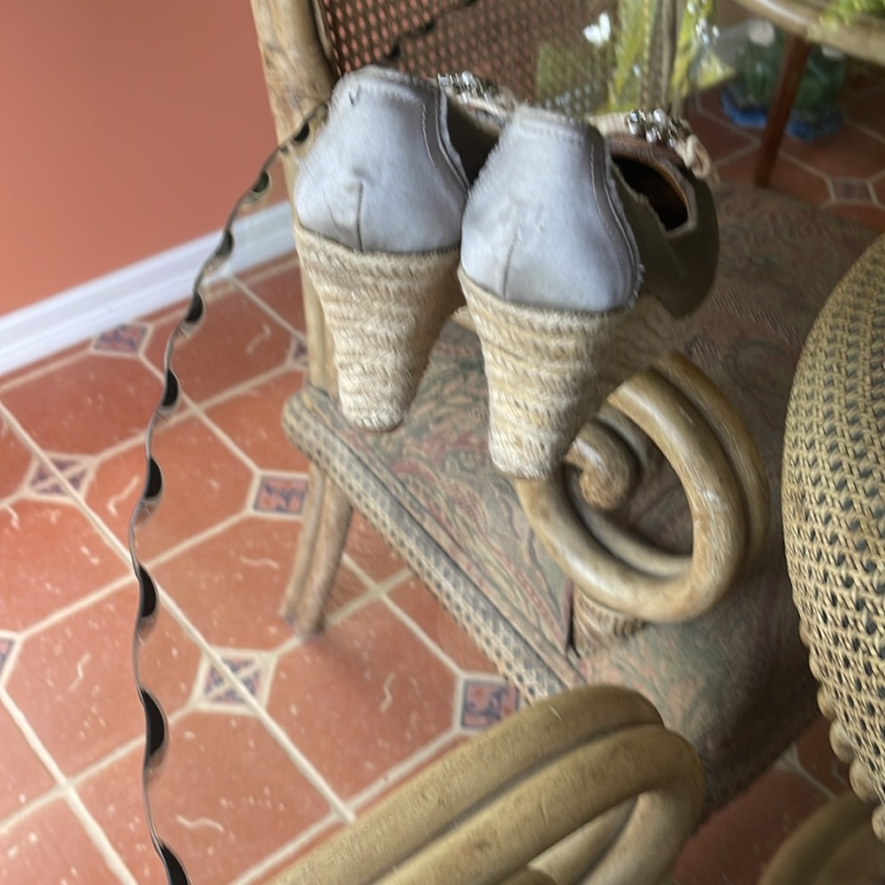 Juicy Couture wedge shoes! - Picture 3 of 3